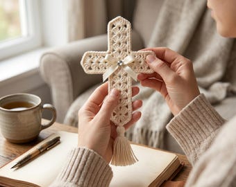 Faith Cross Crochet Charm – Simple Spiritual Keepsake Key Ring