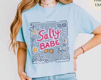 Salty Babe Shirt Retro Beach Vacation Tee Cute Coquette Bow T-shirt Coastal Summer Graphic Top Nautical Cocktail Seashell Outfit