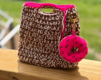 Bolsa de crochê feita à mão com pingente de donut | Mini bolsa fofa | Bolsa de crochê