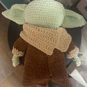 Crochet Grogu Inspired Plush | Handmade Amigurumi Space Child | Soft Chenille Yarn Doll | Galaxy Character Plush | Baby Alien Crochet Toy image 3