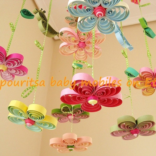 Mobile pour bébé - Mobile pour berceau - Mobile de chambre de bébé - Mobile de fleurs - Mobile de quilling - Mobiles pour bébé fille - Oiseaux dans un jardin arc-en-ciel 8A,