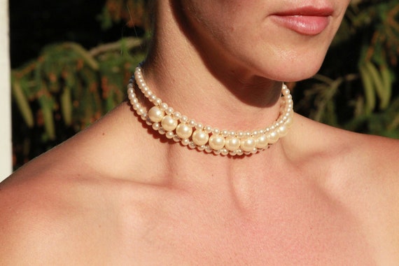 Faux Vintage Pearl Choker - image 1