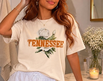 T-shirt floreale del Tennessee / Maglietta vintage da città universitaria del Sud / T-shirt grafica oversize da donna