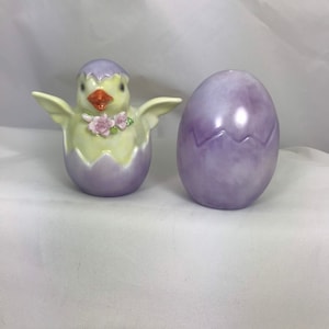 Chicken and egg hand painted salt and pepper shakers