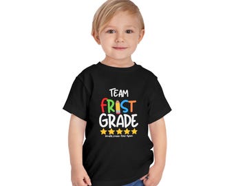 Team Erste Klasse Kinder T-Shirt, Back to School, Jungen Mädchen Kleinkind Jugendgrößen
