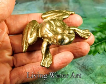 Brass Frog Figurine, Little Vintage Solid Brass Frog Figurine, Little Metal Frog of Brass, Small Brass Tree Frog, Gift for Frog Collector