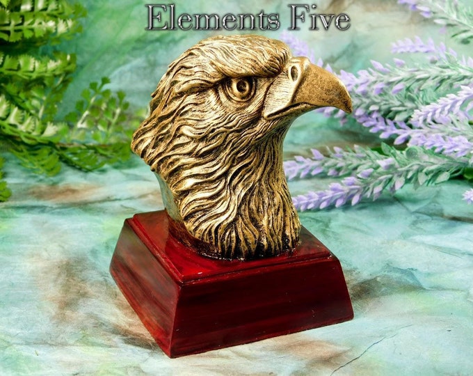 Eagle Head in Sculpted Resin, Vintage Golden Eagle Head Figurine Bust in Solid Sculpted Resin, Small Eagle Totem Carving, Bird Lovers Gift