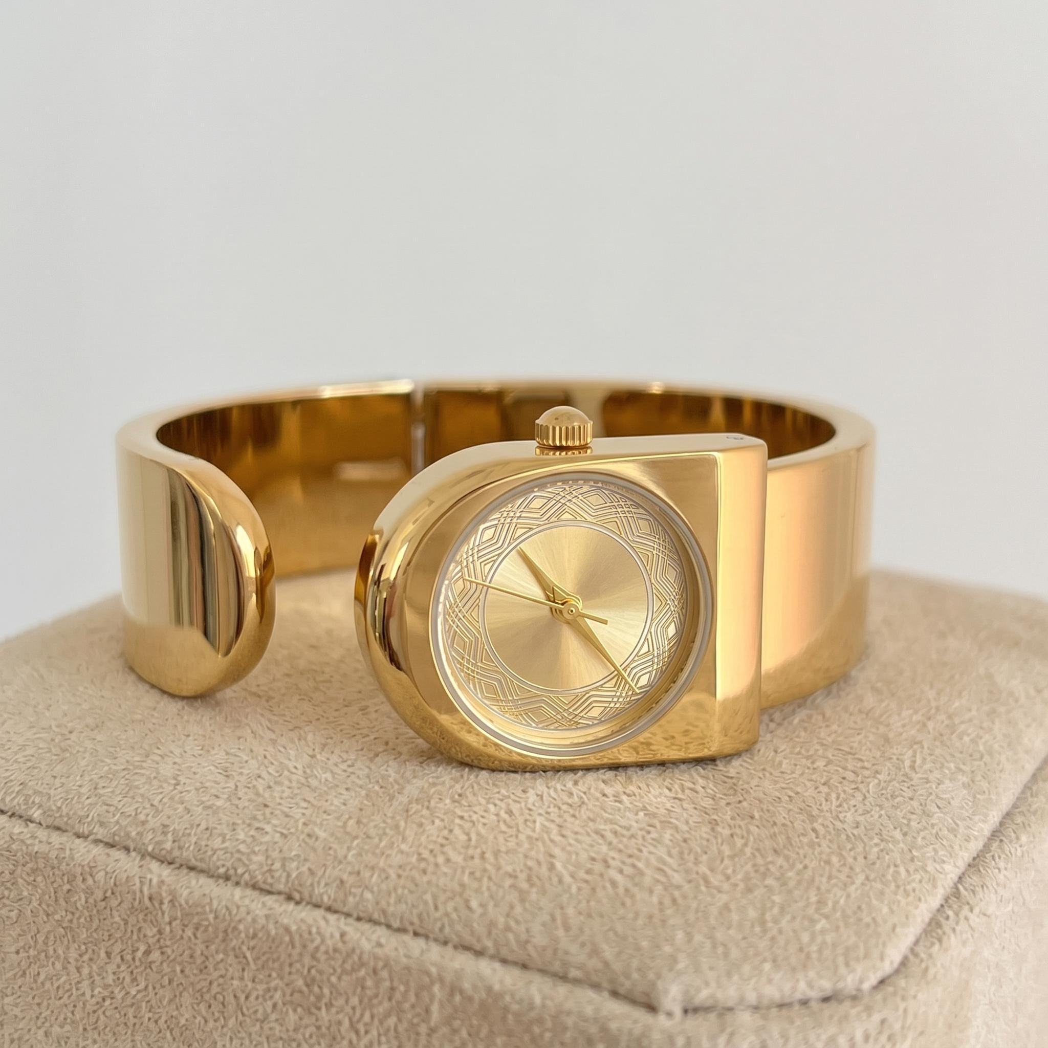 Vintage Bangle Watch - Etsy