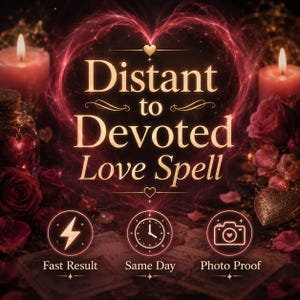 Op de afbeelding: Een afbeelding met de tekst "Distant to Devoted Love Spell" in gouden letters, omgeven door een roze hartvormig ontwerp. De afbeelding bevat brandende kaarsen, rozen en pictogrammen voor snelle resultaten, dezelfde dag en fotobewijs.