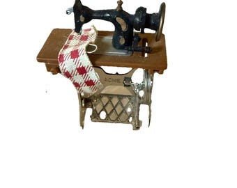 Vintage 1994 Acme Refrigerator Kitchen Magnet Sewing Machine Table