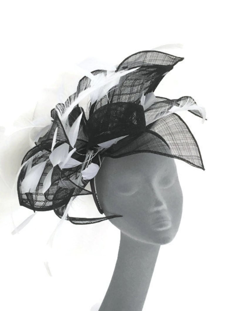 Black /& White Fascinator Hatinator Hat Headpiece for Weddings Mother of Bride Kentucky Derby Royal Ascot Ladies Day Races TILLY