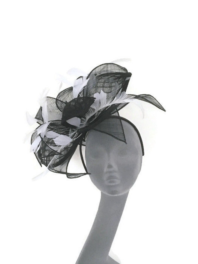 Black /& White Fascinator Hatinator Hat Headpiece for Weddings Mother of Bride Kentucky Derby Royal Ascot Ladies Day Races TILLY