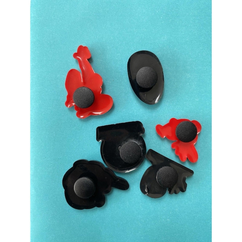 6 breloques Spider-man Spiderman Spidey pour sabots. Accessoires de sabots en PVC. Compatible avec les crocs image 3