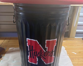 Huskers hela vägen…korgorganisatör nattduksbord sidobord