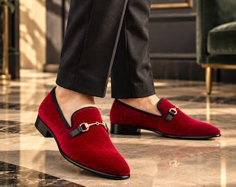 Handgemaakte rode fluwelen loafers – instapschoenen met paardenbitdesign voor heren
