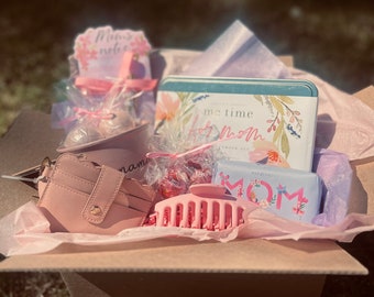 Mothers Day Beauty Box / Self Care Kit / Health and Wellness Package / Gifts for Women / Relax Kits / Pink Beauty Boxes