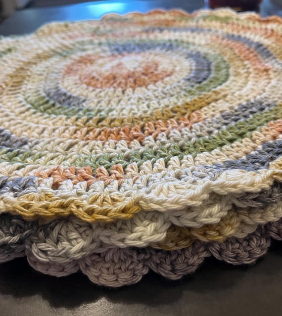 Cozy Multicolor Scalloped Placemats, Handmade Cotton Set of 5