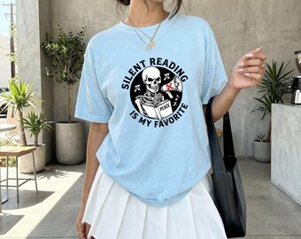Skeleton Holding Book Shirt Teachers Education Gift Women Line Art Tee Skull T-Shirt Educator Enthusiast Illustration Design Classic