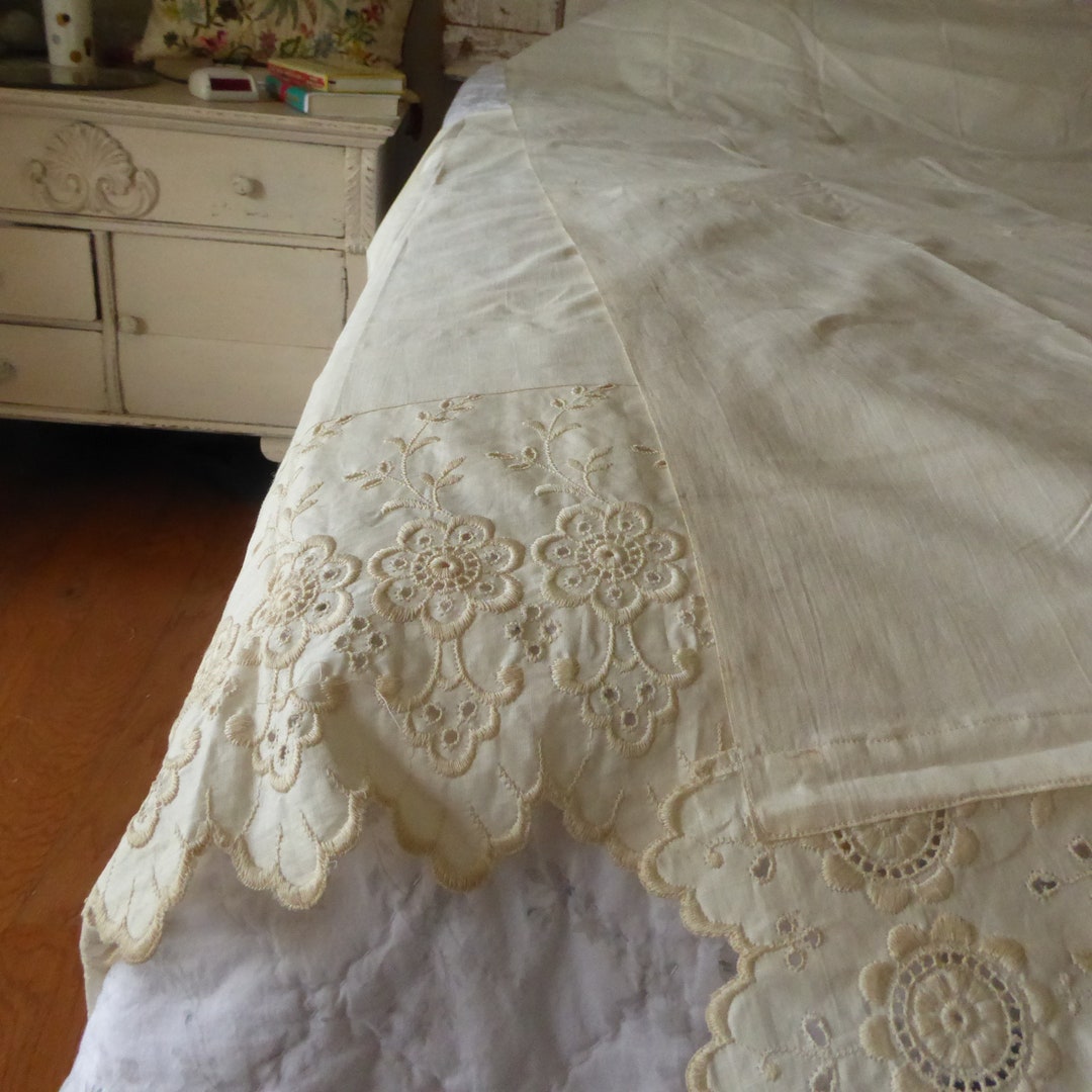 Vintage Ecru Eyelet Bedspread/summer Cover New/old Stock Selling as