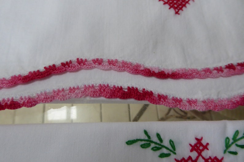 Vtg Hand Embroidered Pr White Cotton Pillowcases wCrochet Edge Red Hearts Green Leaves Blue Cross Stitch Standard Sz