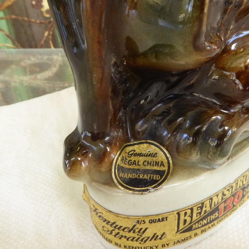 Vintage Beam's Trophy Bourbon Whiskey Cat Decanter 1967 Empty imagem 5