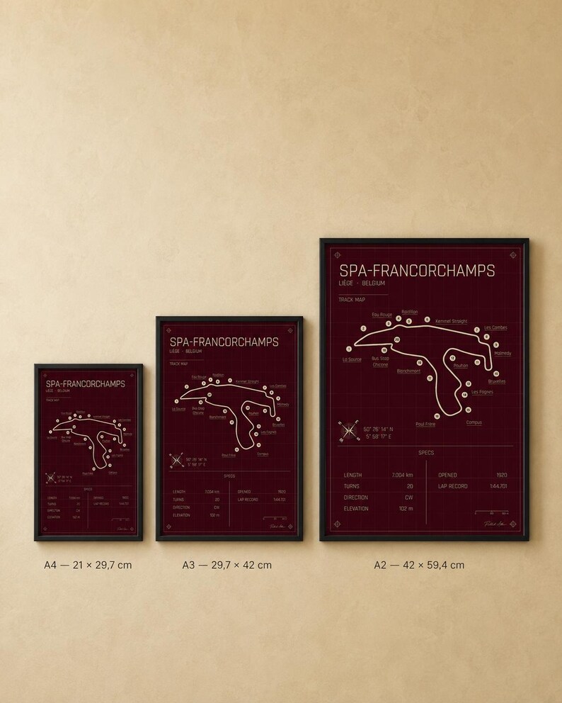 Pode incluir: Tr&ecirc;s mapas emoldurados do circuito de Spa-Francorchamps. Os mapas, em branco sobre fundo bord&ocirc;, mostram o tra&ccedil;ado e as especifica&ccedil;&otilde;es. As molduras pretas cont&ecirc;m tamanhos A4 (21 x 29,7 cm), A3 (29,7 x 42 cm) e A2 (42 x 59,4 cm).