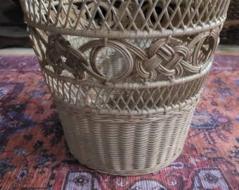 Highly versatile Natural Rattan / Wicker Mid-Century Modern / Bohemian / Shabby Chic open weave trash can or plant basket