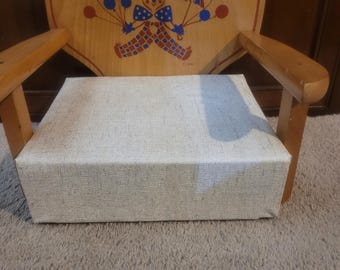 Vintage 1950s Irmi Wooden Toddler Booster Seat – Mid-Century Circus Clown Decor. Excellent vintage condition