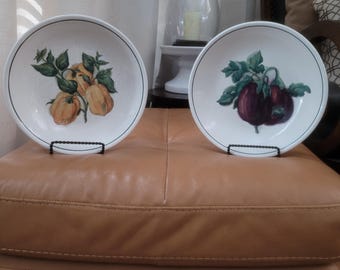 Williams Sonoma Vintage Harvest Rimmed Plates Set of 2 Eggplant Yellow Peppers, Made in Portugal