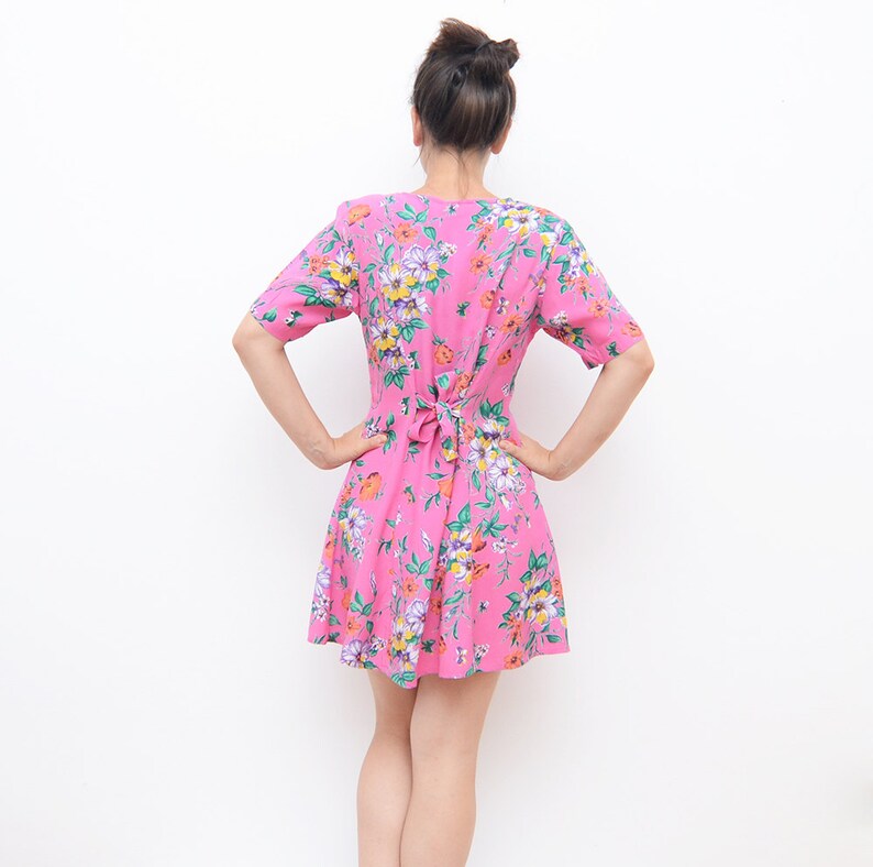 Vintage pink floral summer 90s mini dress 画像 2