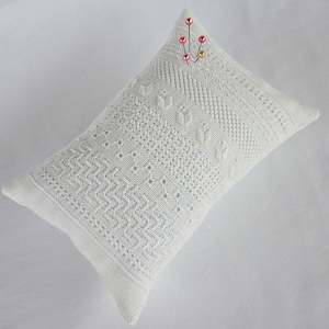 Daisy Band Sampler, A Pulled Thread Pincushion Pattern, Digital download, Hand Embroidery Sampler