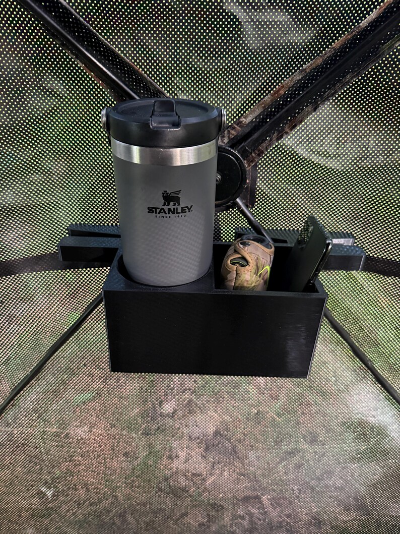 Porte-gobelet et poche pour équipement Hub Blind | Organisateur pour affût de chasse | Compatible avec téléphone, télémètre et pointes de flèches | Affût de sol pliable | USA image 2