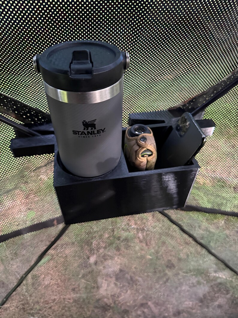 Porte-gobelet et poche pour équipement Hub Blind | Organisateur pour affût de chasse | Compatible avec téléphone, télémètre et pointes de flèches | Affût de sol pliable | USA image 4
