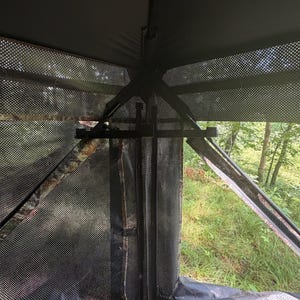 Compound Bow Hanger Hub Blind | Silent Bow Hook | Drop-On Bow Holder | Fits Ameristep Primos Rhino Muddy | USA Made imagem 6