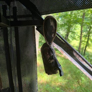 Compound Bow Hanger Hub Blind | Silent Bow Hook | Drop-On Bow Holder | Fits Ameristep Primos Rhino Muddy | USA Made imagem 10