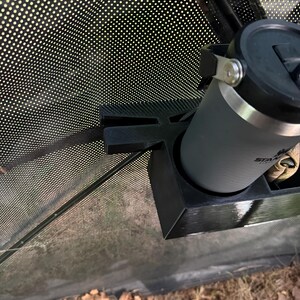 Porte-gobelet et poche pour équipement Hub Blind | Organisateur pour affût de chasse | Compatible avec téléphone, télémètre et pointes de flèches | Affût de sol pliable | USA image 7