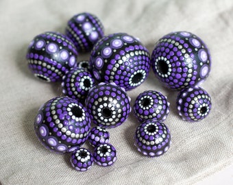 Wooden Round Beads, Hand Painted Purple Beads for Jewelry Making - Different Sizes.