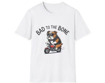 Camiseta unisex Bad to the Bone "Motero Bulldog Graphic Tee" de estilo suave.