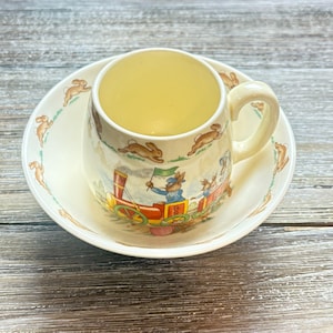 Vintage Bunnykins Royal Doulton  Bone China Child&#39;s Bowl And Cup Set England