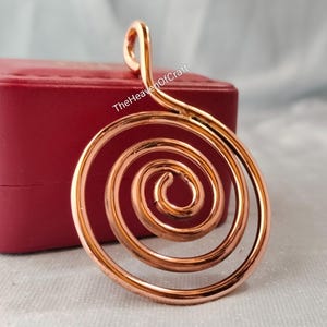 Colgante espiral de cobre puro hecho a mano - Colgante de bobina energética - Regalo de meditación - Joyería espiritual bohemia