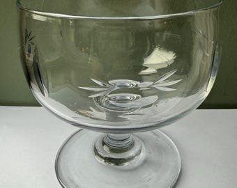 Vintage Etched Glass Pedestal Bowl | Mid Century Compote Dish | Wheel Cut Glass Centrepiece | Decorative Fruit Bowl | Art Deco Style Glass