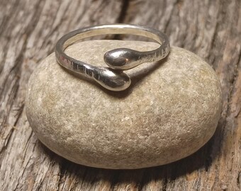 Size 4.5 Simple argentium silver hammered ring - minimalist silver ring