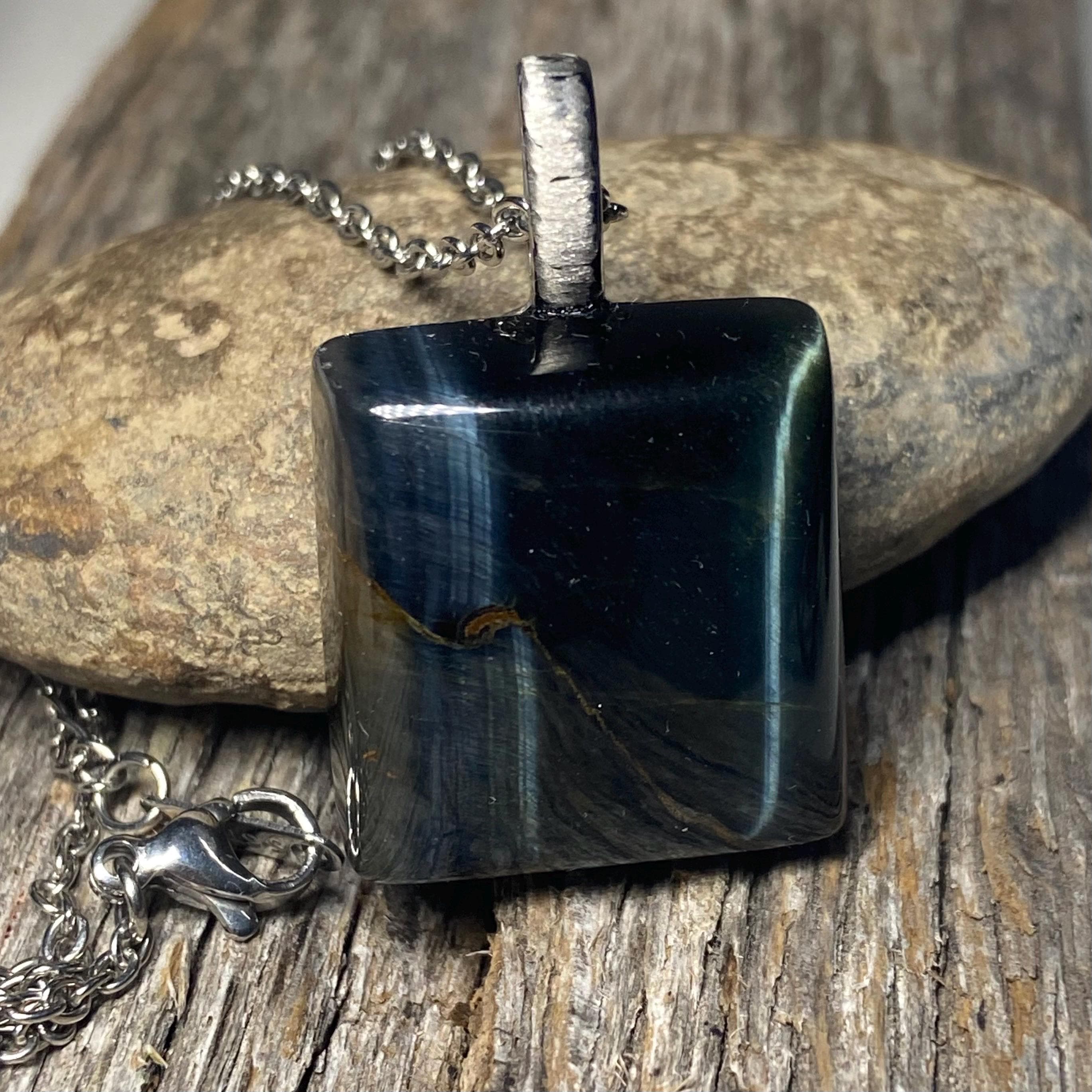 Hawks Eye Pendant - Etsy