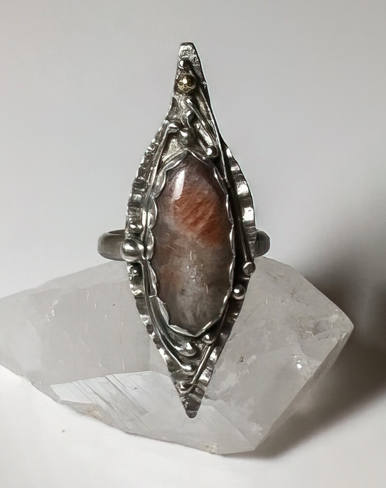 Silver sunstone ring size 9, Artisan Crafted Silver Sunstone Ring, One of a Kind Sunstone Ring bild 2