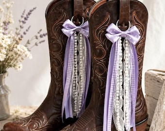 Westernlaarsbedeltjes, lavendelkleurige linten als schoenaccessoires, cowboylaarsversieringen, kanten parelbandjes voor laarzen, festivaloutfit cadeau, feestelijke schoenen