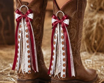 Set van 2 voetbalschoenstrikken, rood-witte kanten cowgirllaarscharmes, game Day-accessoires westernlaars, 15 cm lint kwastjes voor outfit achterklep
