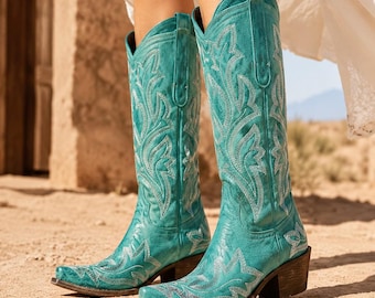 Turkusowe kowbojki damskie haftowane buty kowbojskie z szpiczastym noskiem, buty w stylu boho country, buty na średnim obcasie, modne buty ze skóry PU