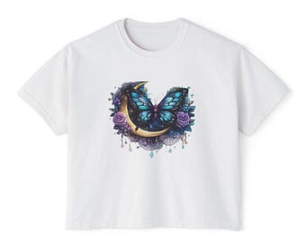 Camiseta Blue Moon Butterfly / Camiseta con estampado de rosas en acuarela y luna creciente.