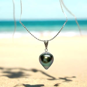 18K White Gold 10.9 mm AAA Tear Drop Cultured Tahitian Pearl Pendant, Pendant Only, 122724-1