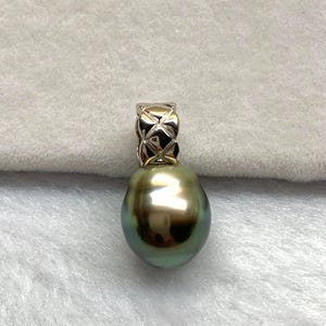 Tahitian Pearl Pendant, 10-11 mm Tear Drop Tahitian Cultured Pearl Pendant, Silver with Gold plated, Pendant Only, 011325-3